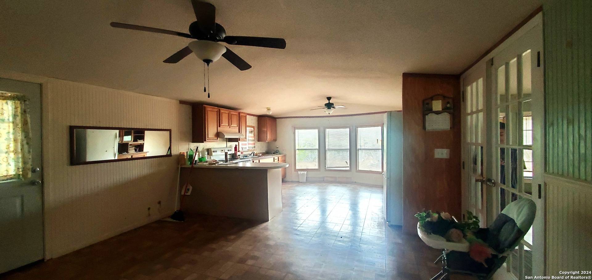 Cotulla, TX 78014,912 FM 624
