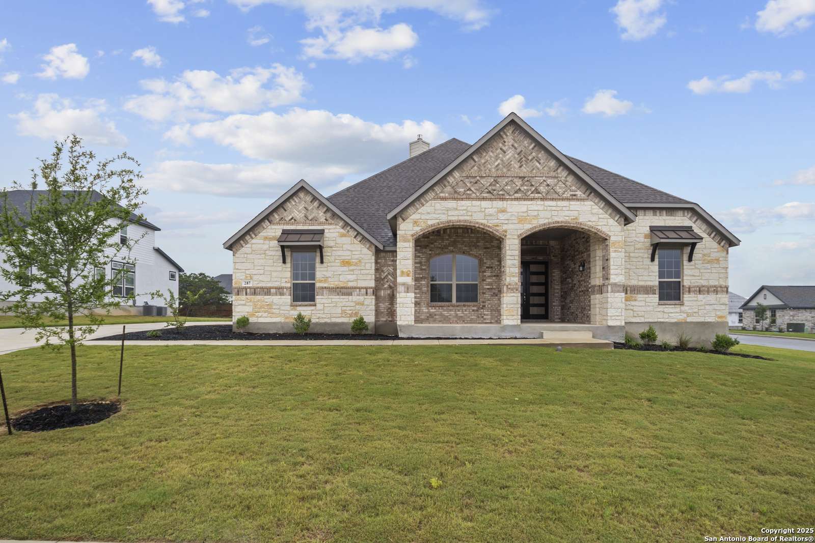 Castroville, TX 78009,287 Poe Parkway