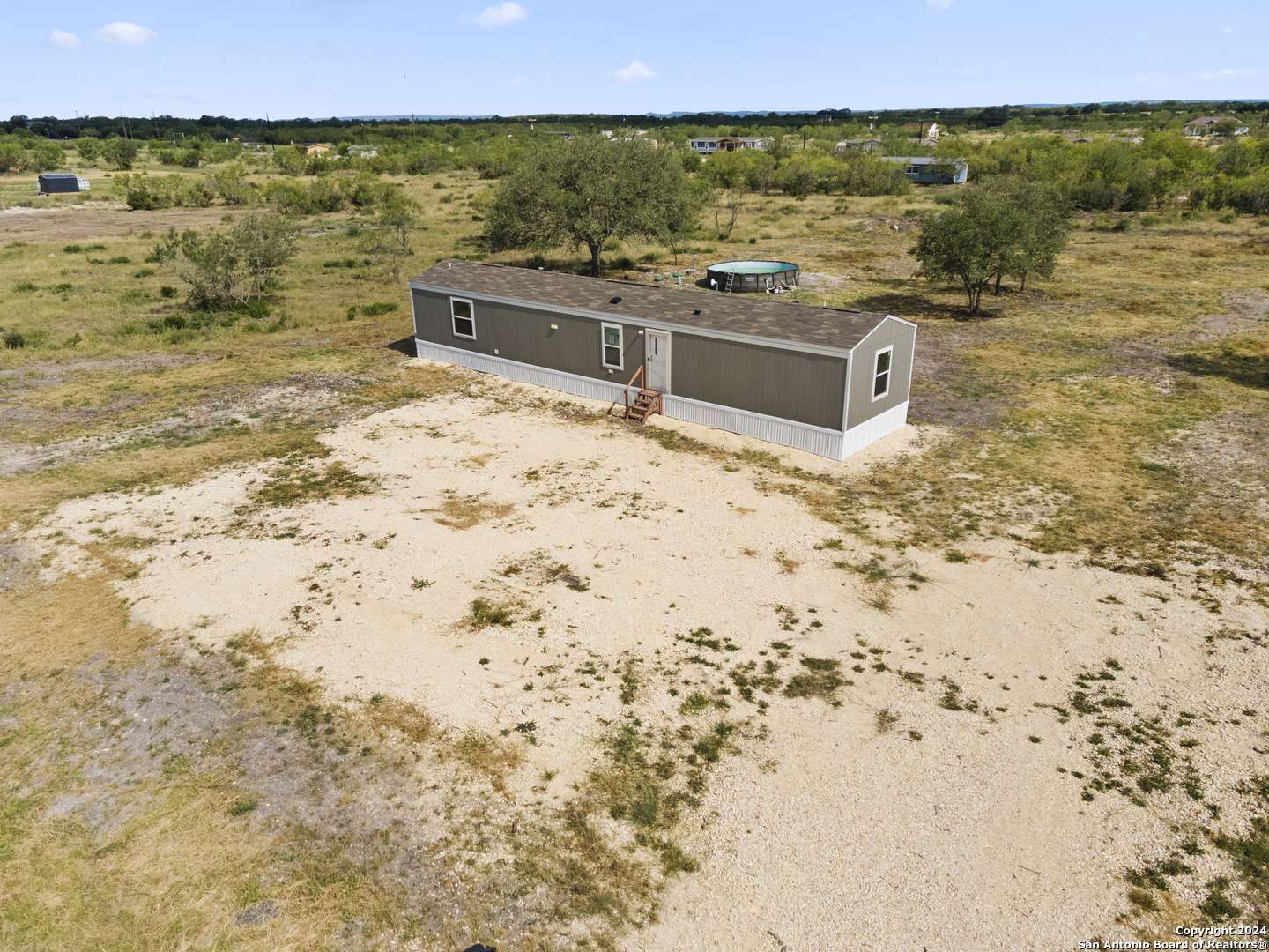 Hondo, TX 78861,908 LOBO LOOP