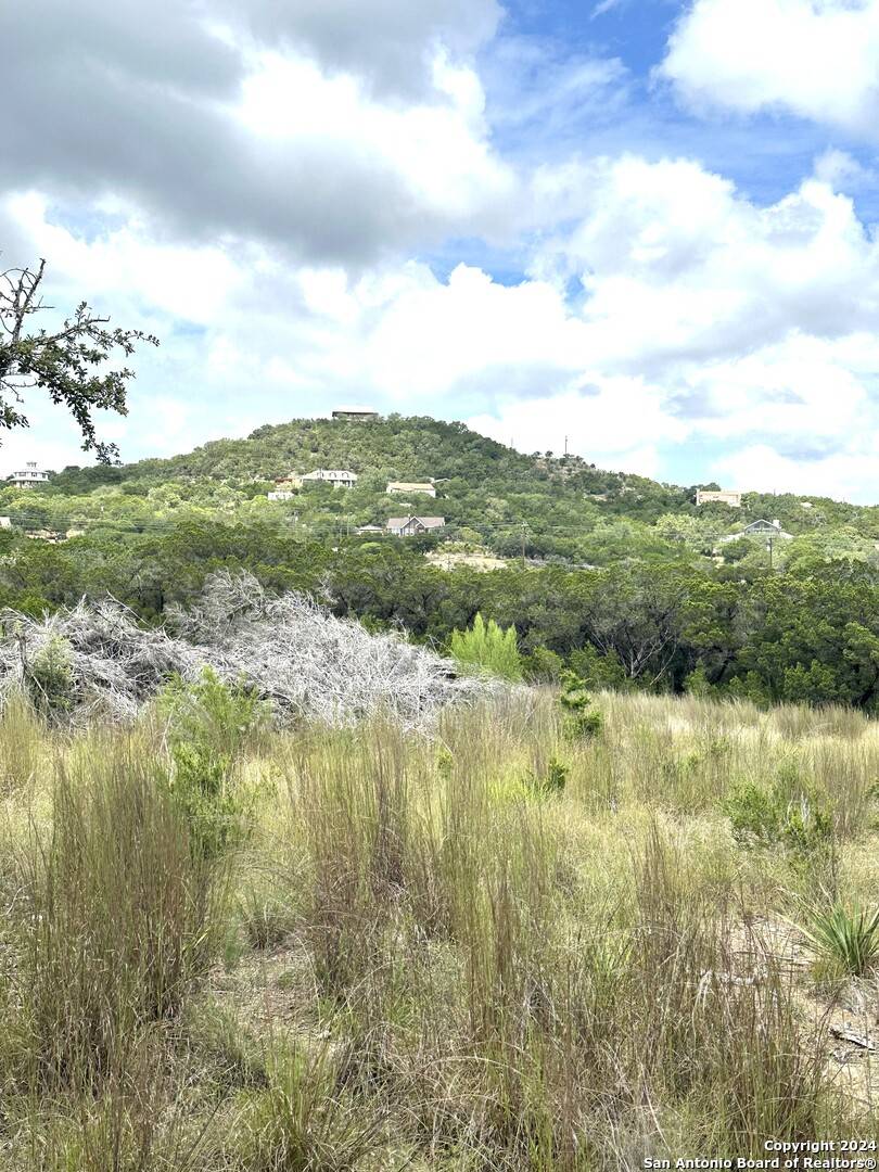 Lakehills, TX 78063,1 PARK ROAD 37 @ HBR