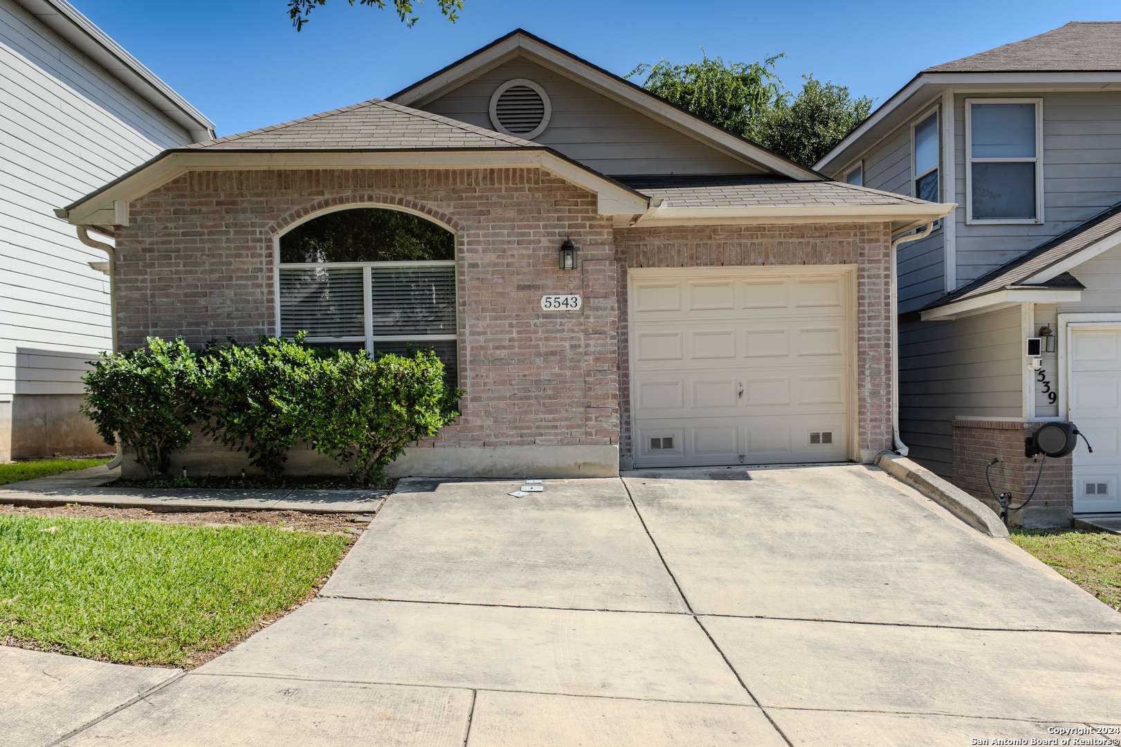 San Antonio, TX 78240-3144,5543 PAINTER GREEN