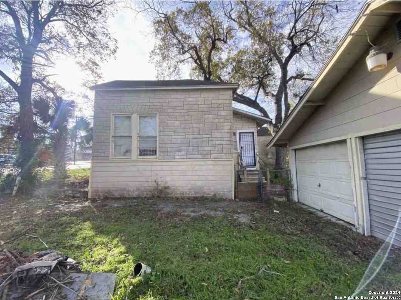 San Antonio, TX 78210-2242,845 DENVER BLVD