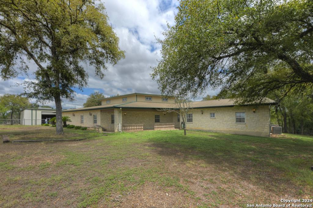 New Braunfels, TX 78130-2718,1283 STATE HIGHWAY 46