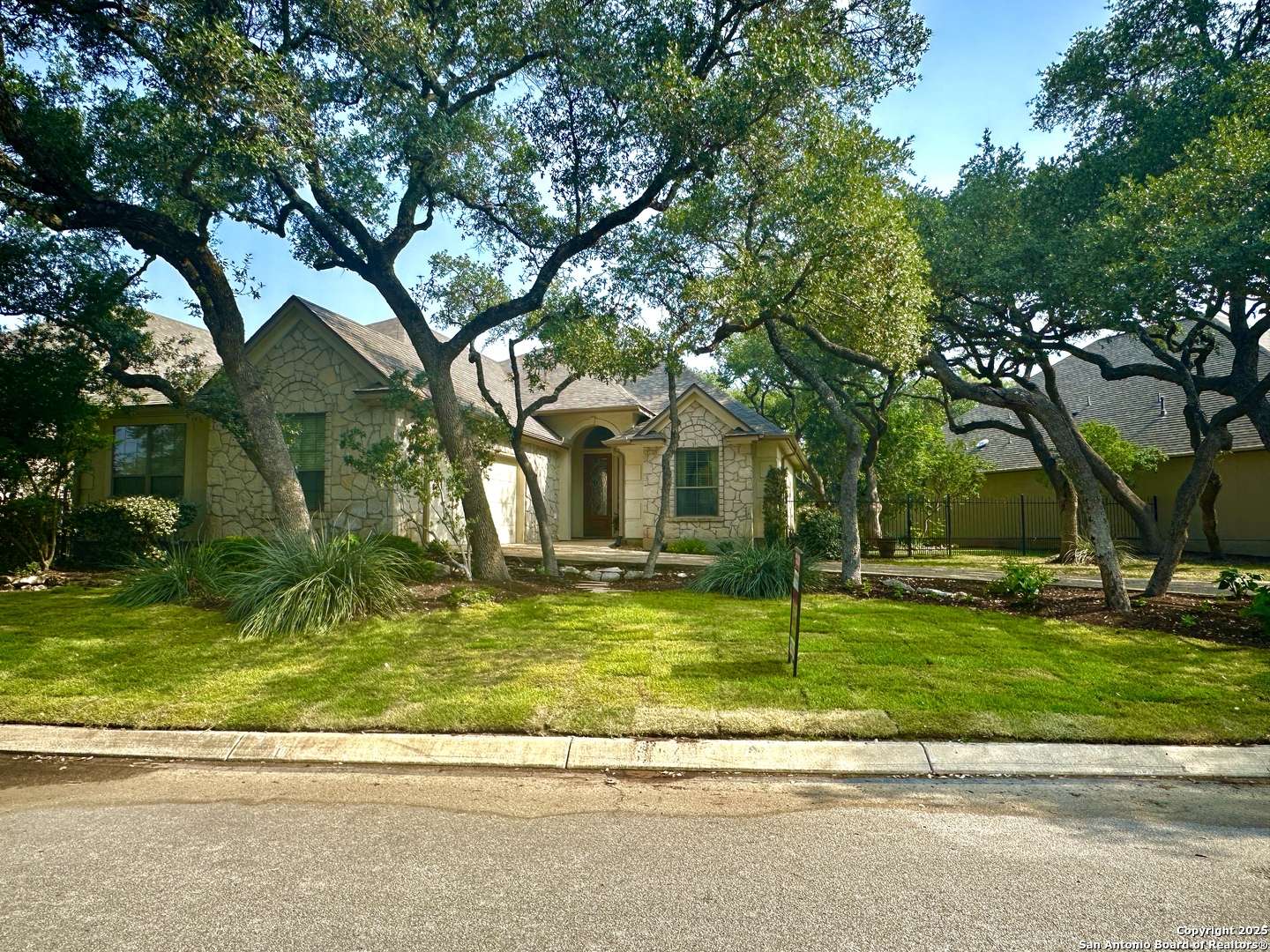 San Antonio, TX 78259-2265,139 GRASSMARKET