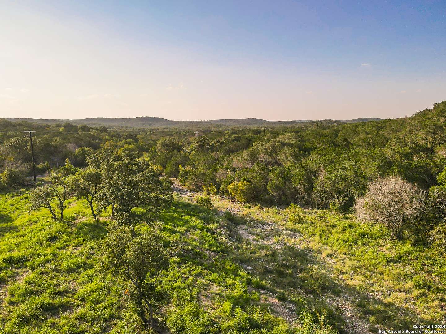 Hondo, TX 78861,140 COUNTY ROAD 244