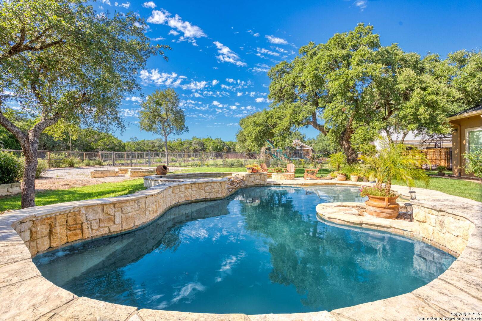 Boerne, TX 78015-4298,8900 JODHPUR DRIVE