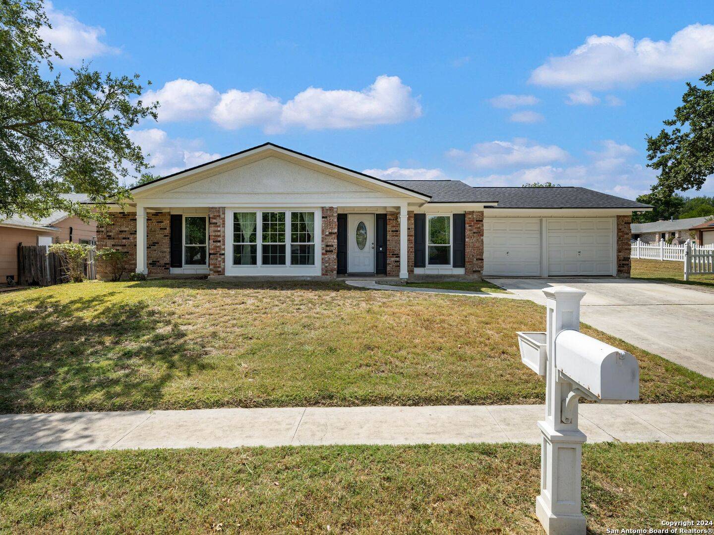 Live Oak, TX 78233-2937,11509 LONE SHADOW TRL