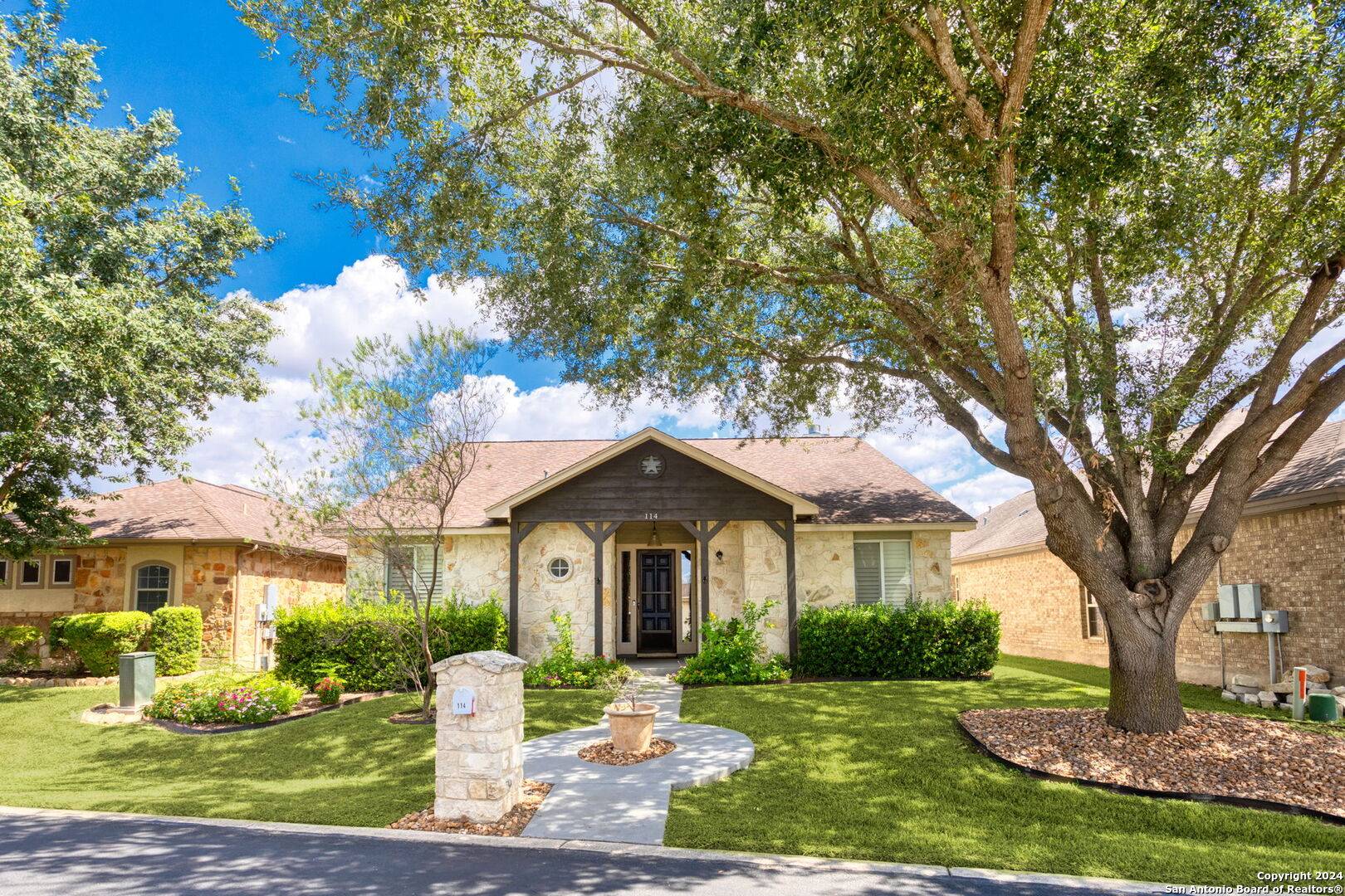 New Braunfels, TX 78130-8303,114 MACKENZIE DR