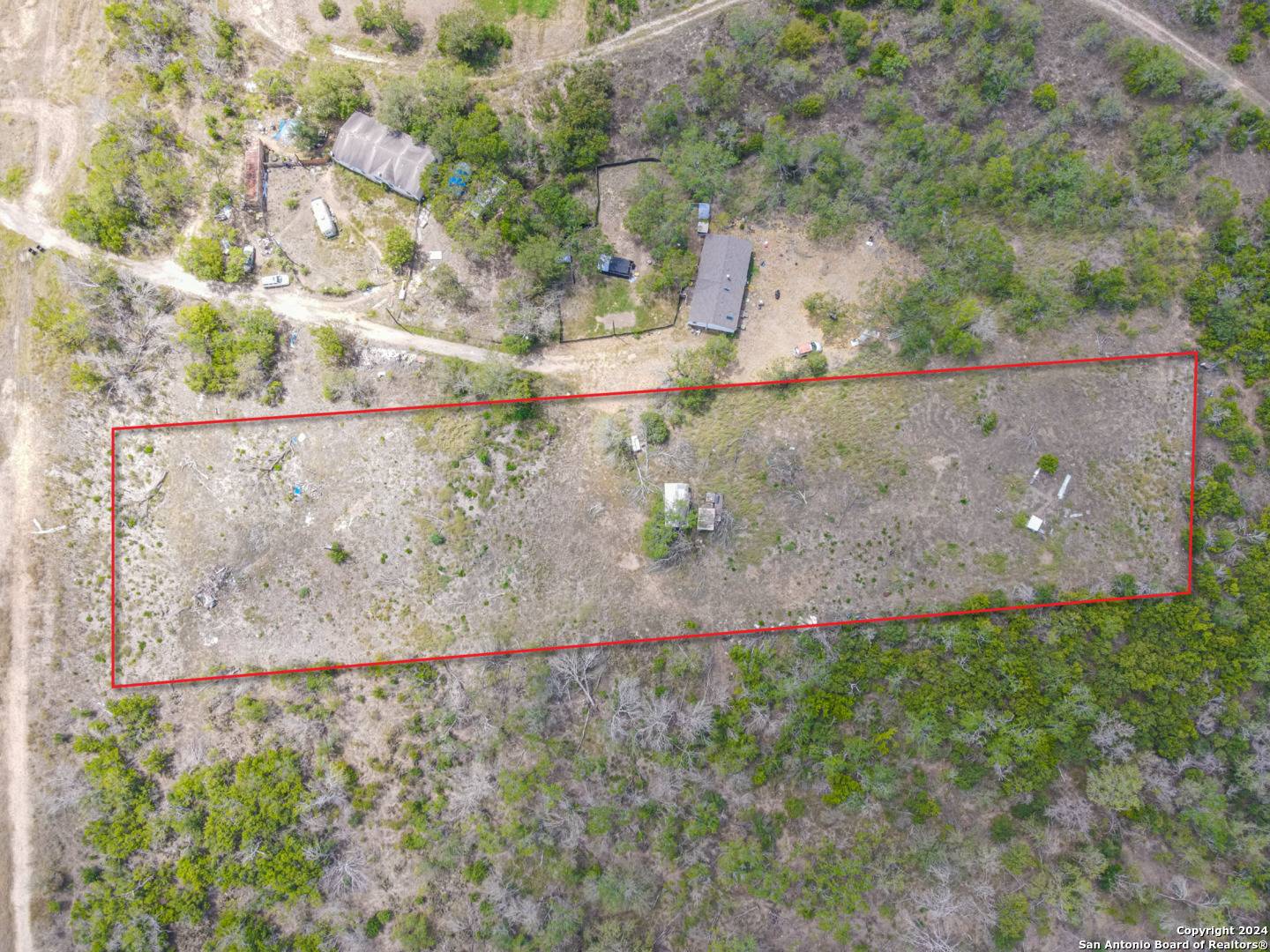 Floresville, TX 78114,8408 COUNTY ROAD 128