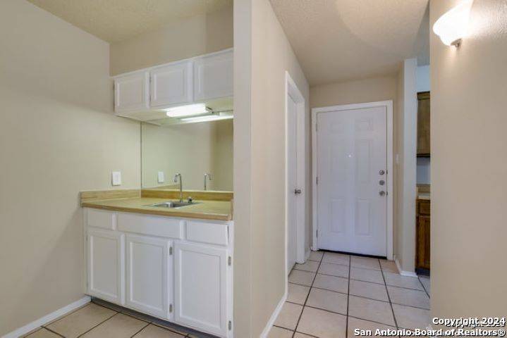 San Antonio, TX 78229,4927 ty terrace UNIT 1