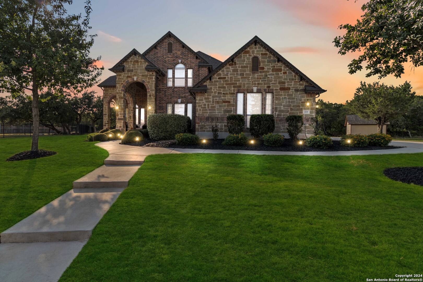 New Braunfels, TX 78132-5185,221 ALLEMANIA DR