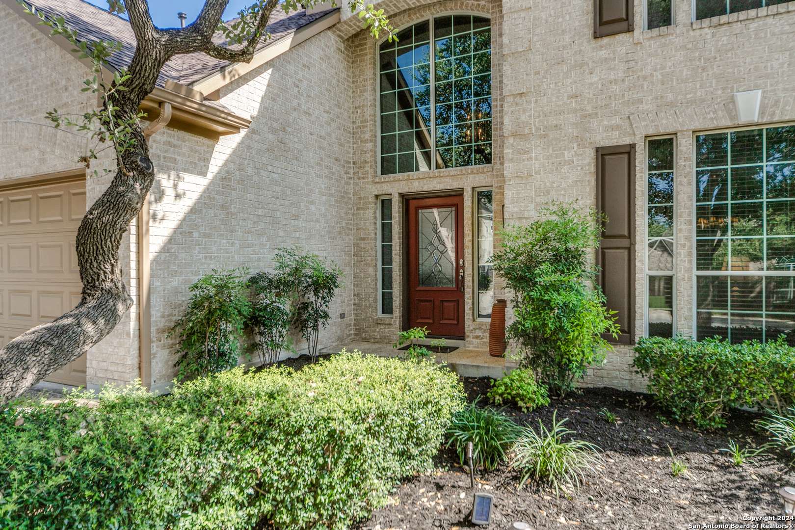 San Antonio, TX 78260-3566,435 CHIMNEY TOPS