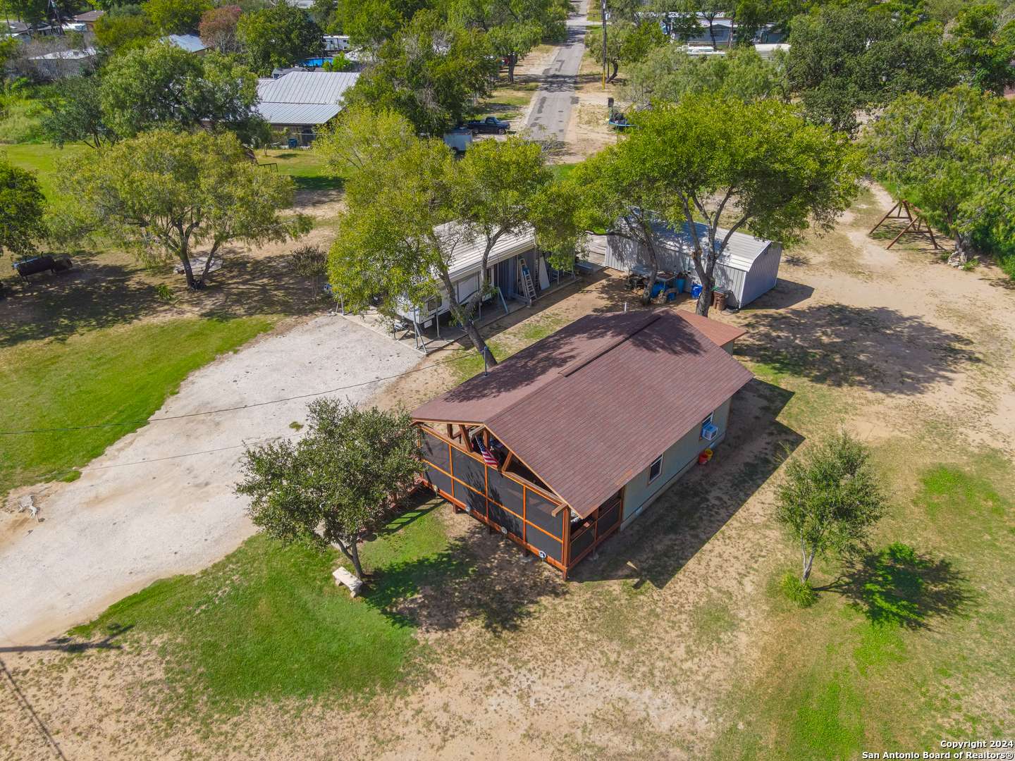 Elmendorf, TX 78112-9775,16281 CASSIANO RD