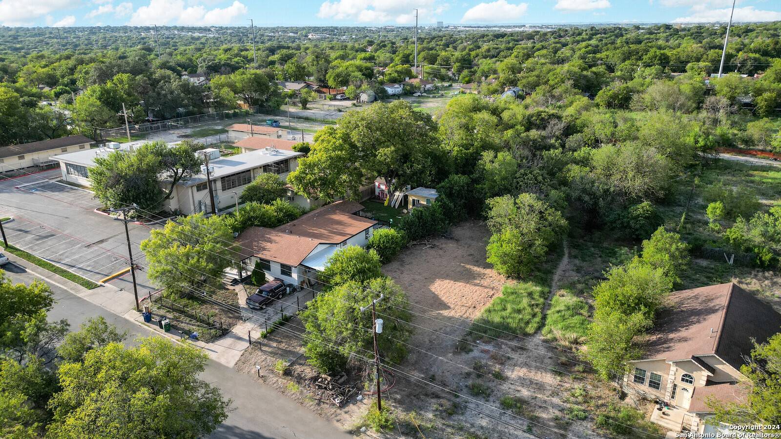 San Antonio, TX 78228,5211 BLESSING ST