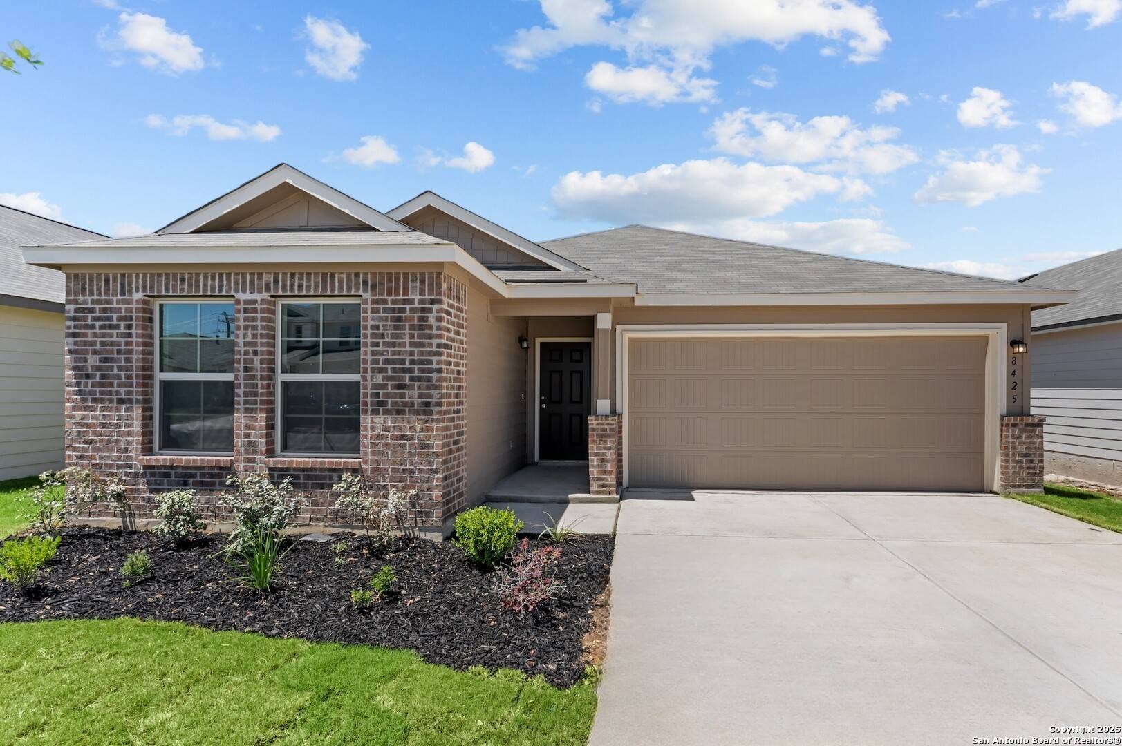 San Antonio, TX 78222,8425 Roadrunner Passage