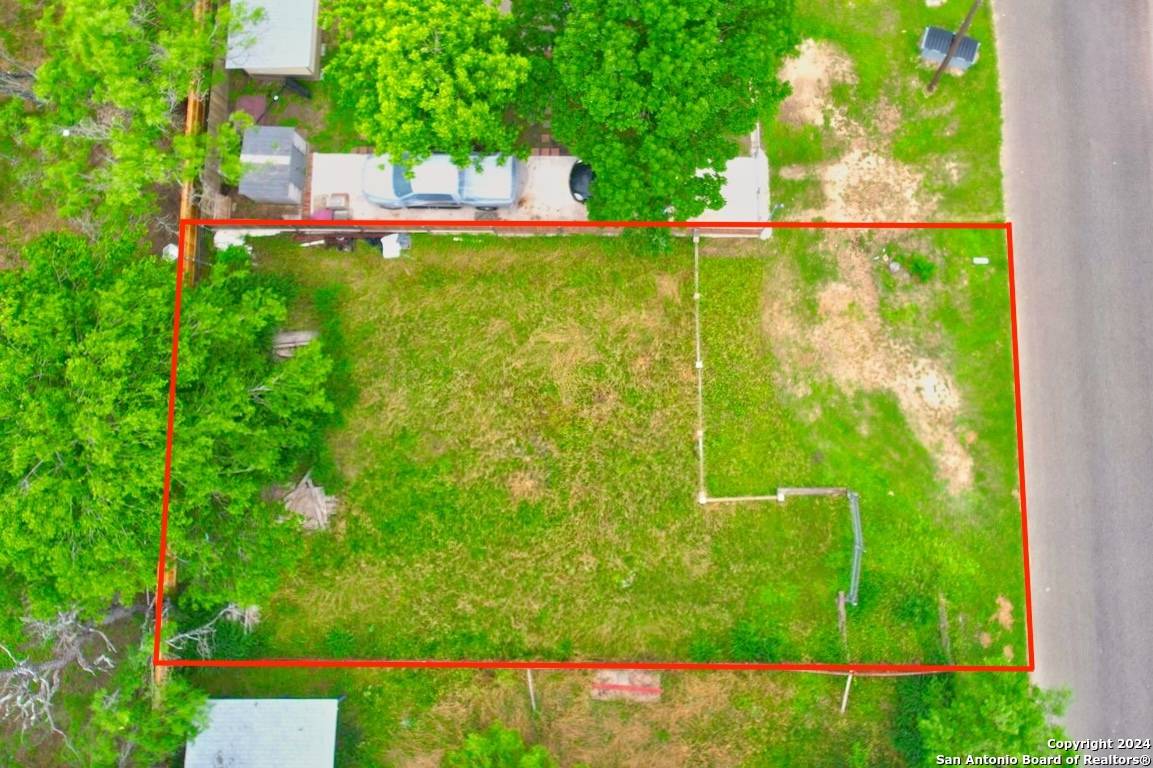 San Antonio, TX 78221,15608 MARTINEZ ST