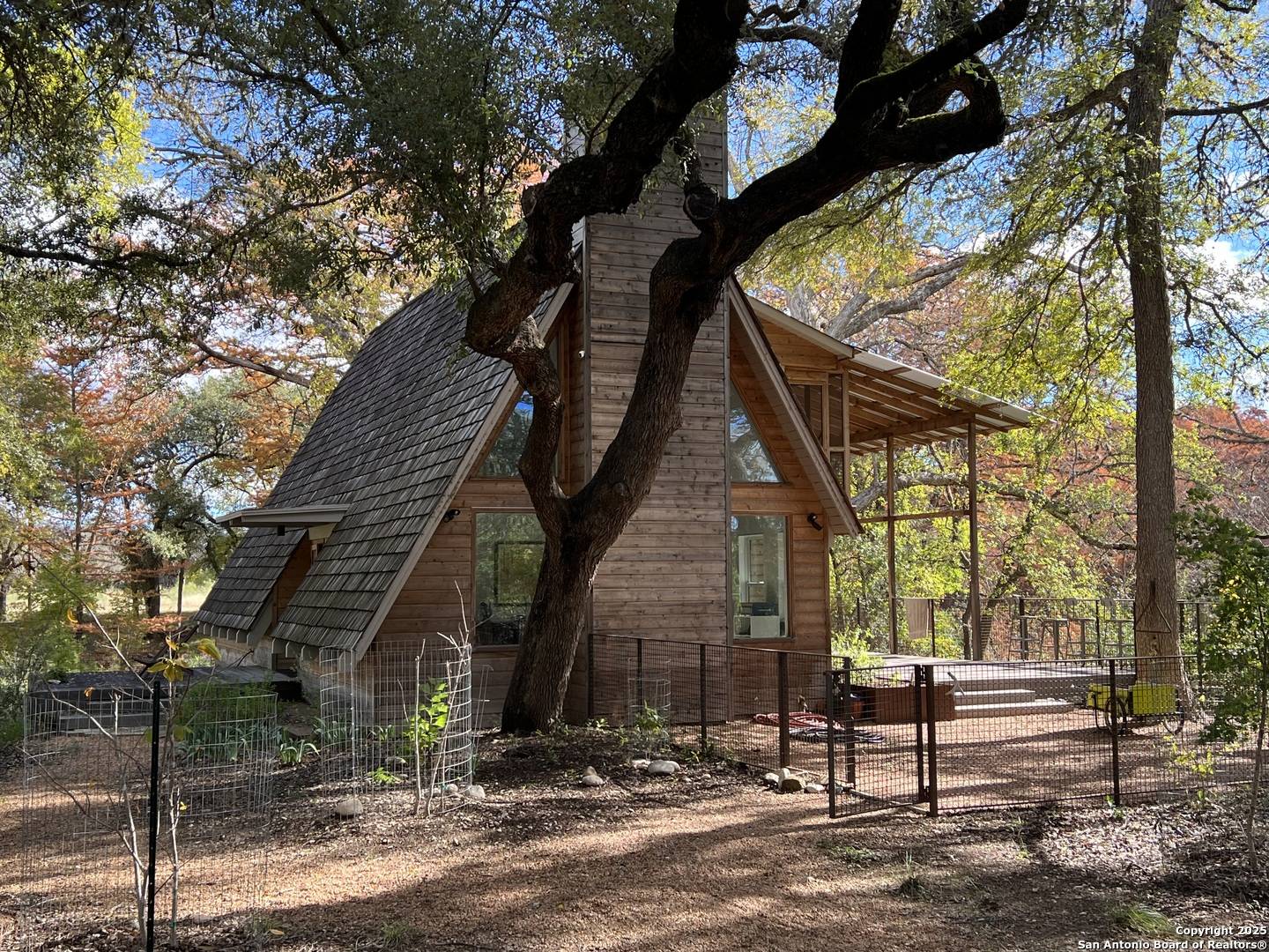 Utopia, TX 78885,412 Lebouf Rd
