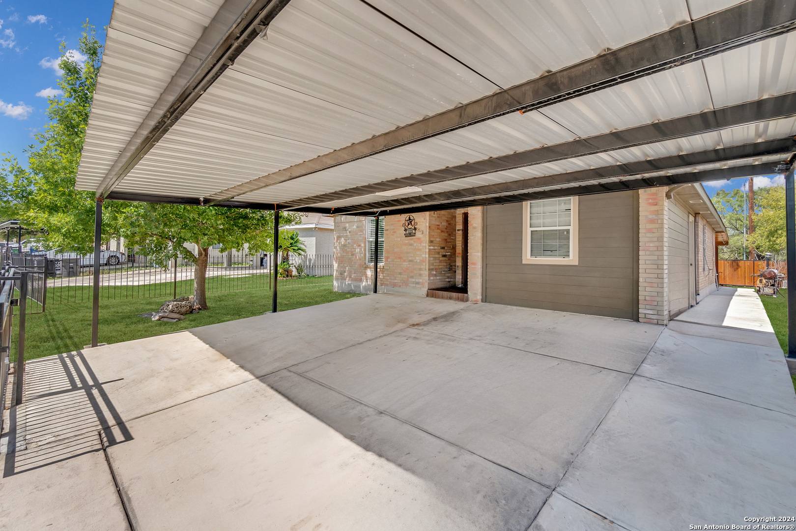 San Antonio, TX 78242,5843 Bowsprit St