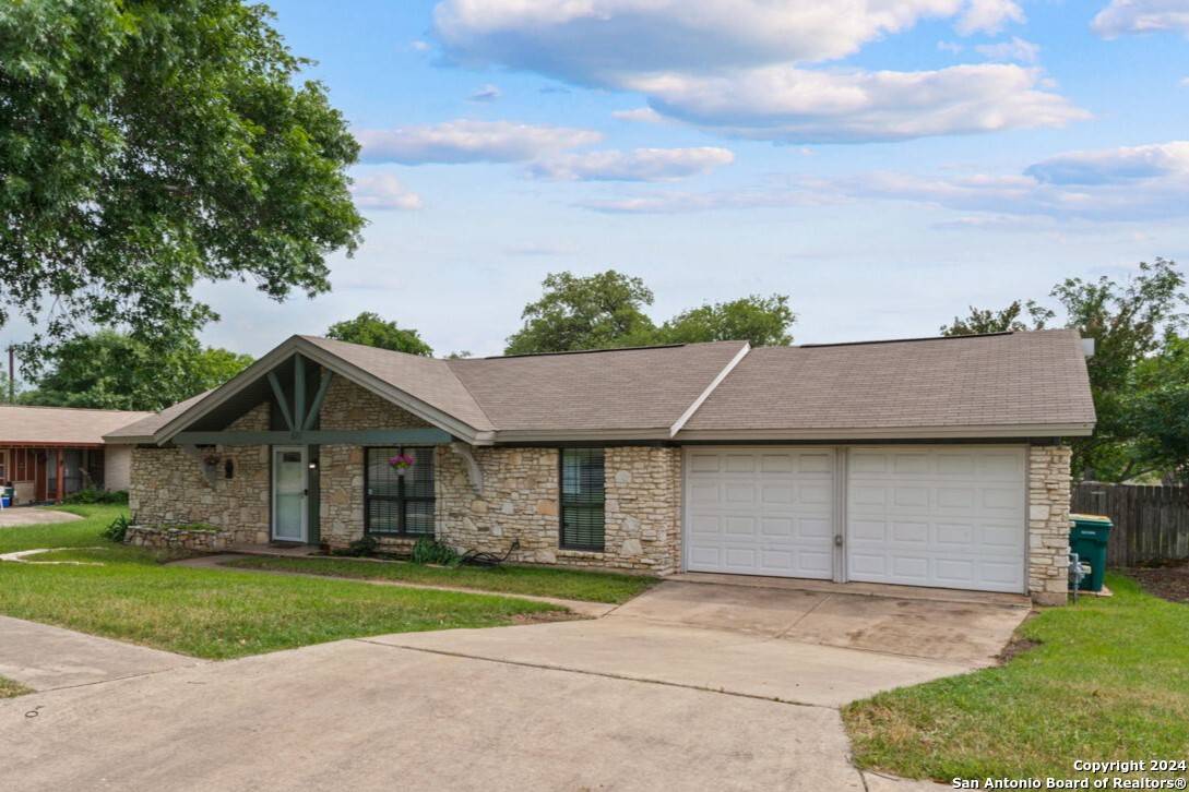 Live Oak, TX 78233,510 Shin Oak