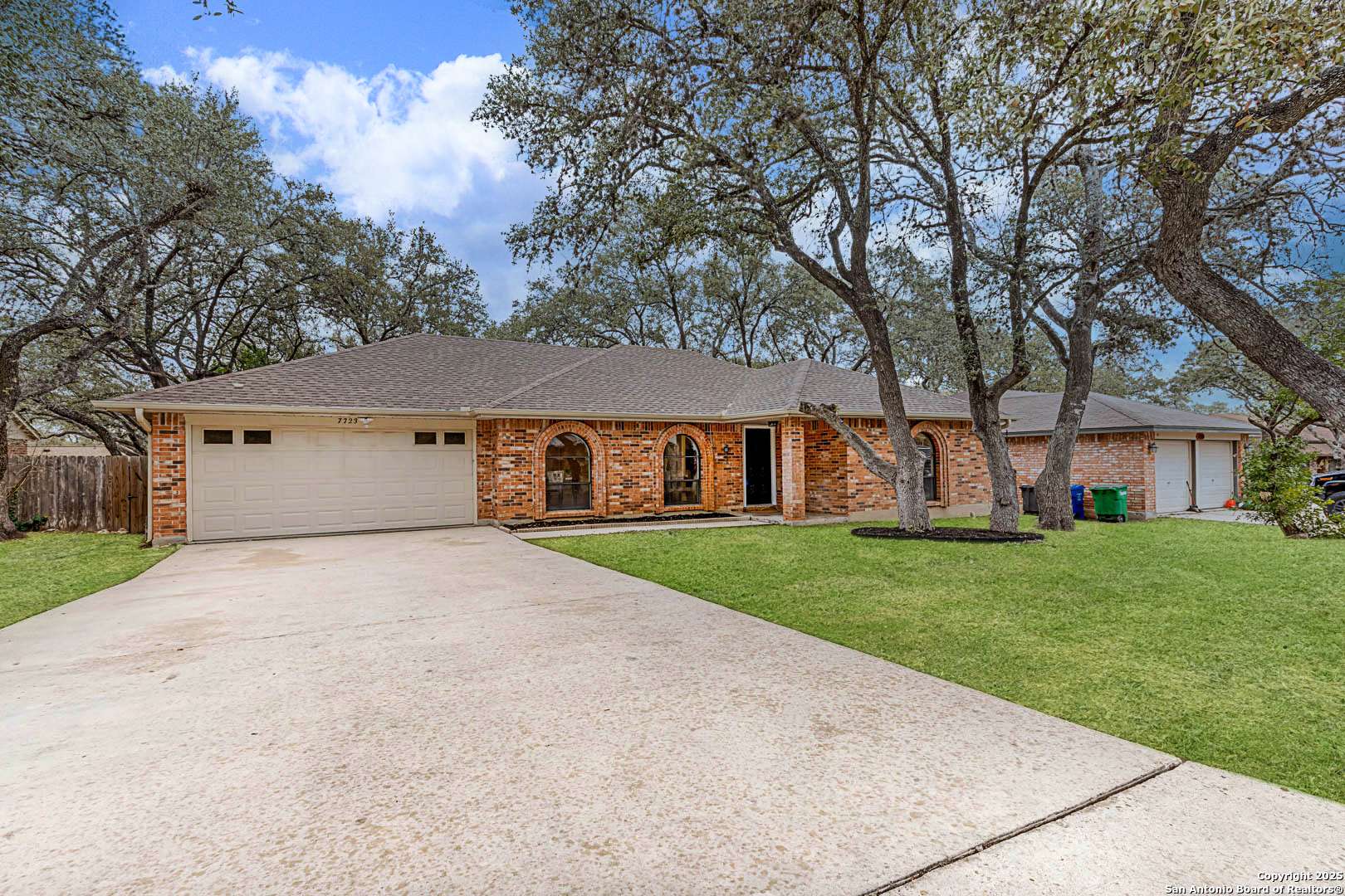 San Antonio, TX 78254,7723 Crooked Brook