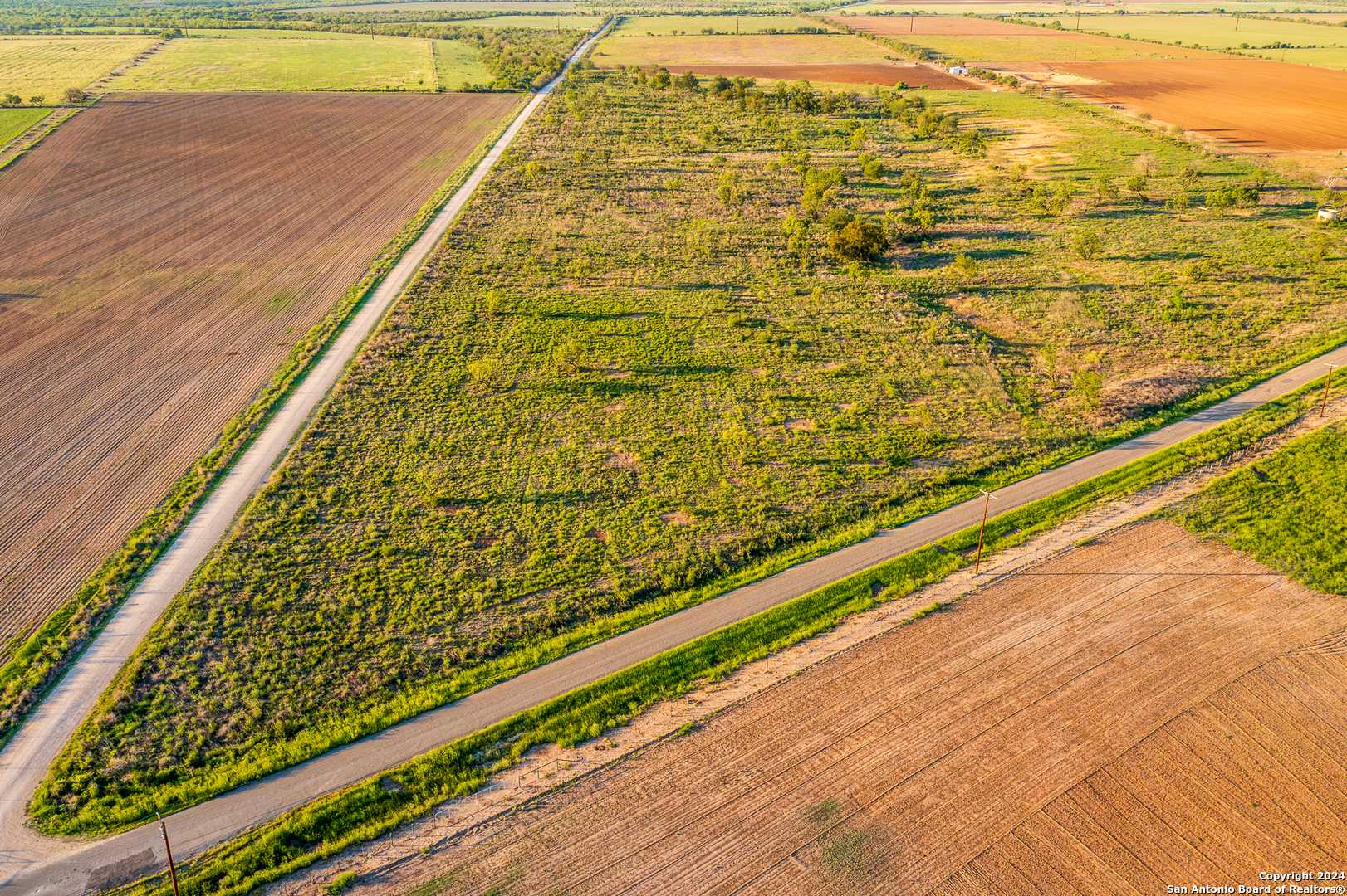 Sabinal, TX 78881,7081 county road 301