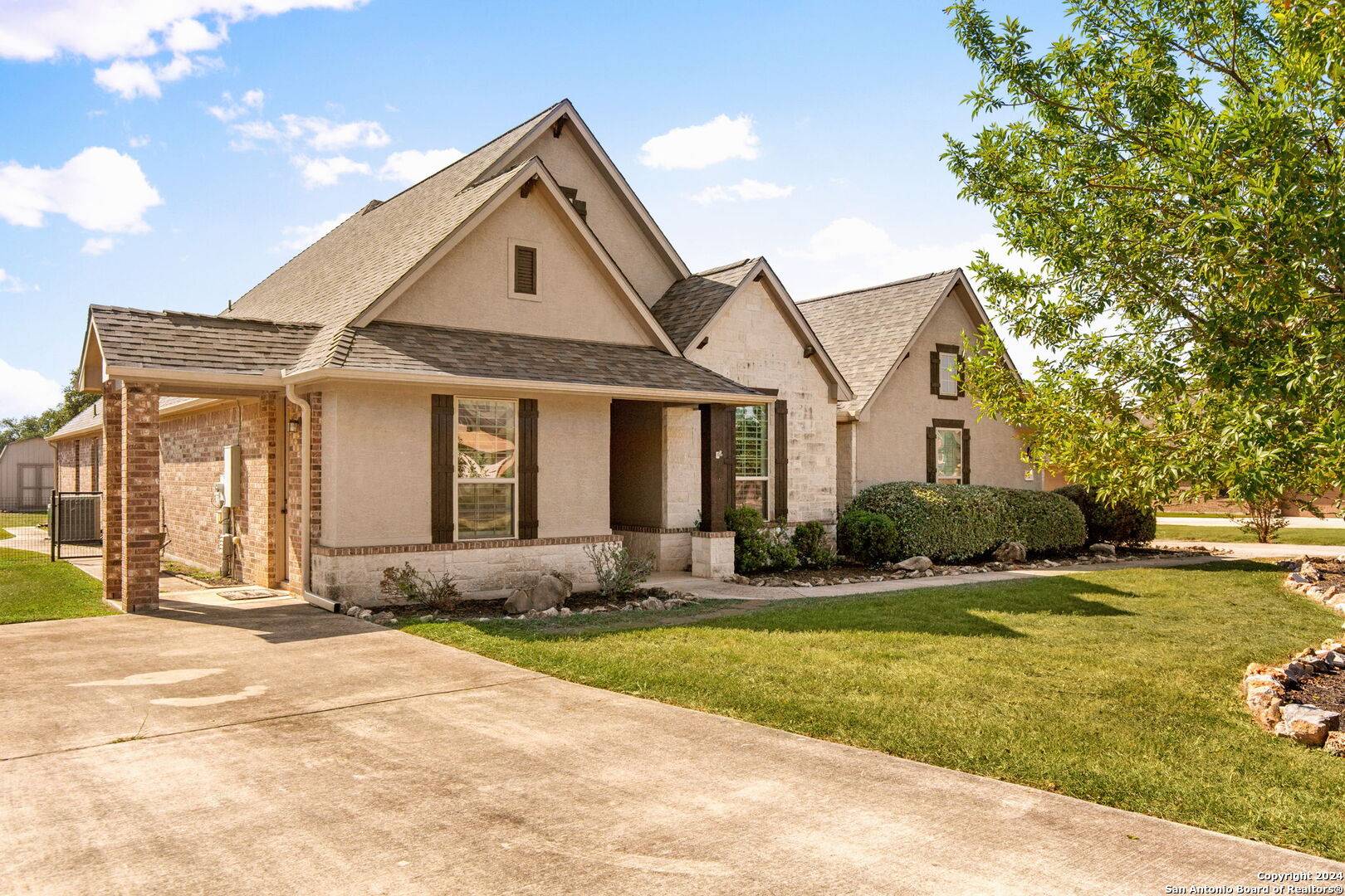 New Braunfels, TX 78132-3397,140 GRUENE HVN