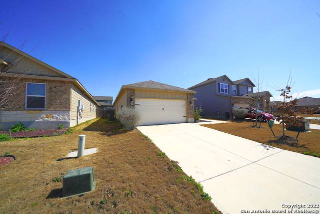 St Hedwig, TX 78152-4405,4610 HEATHERS CROSS