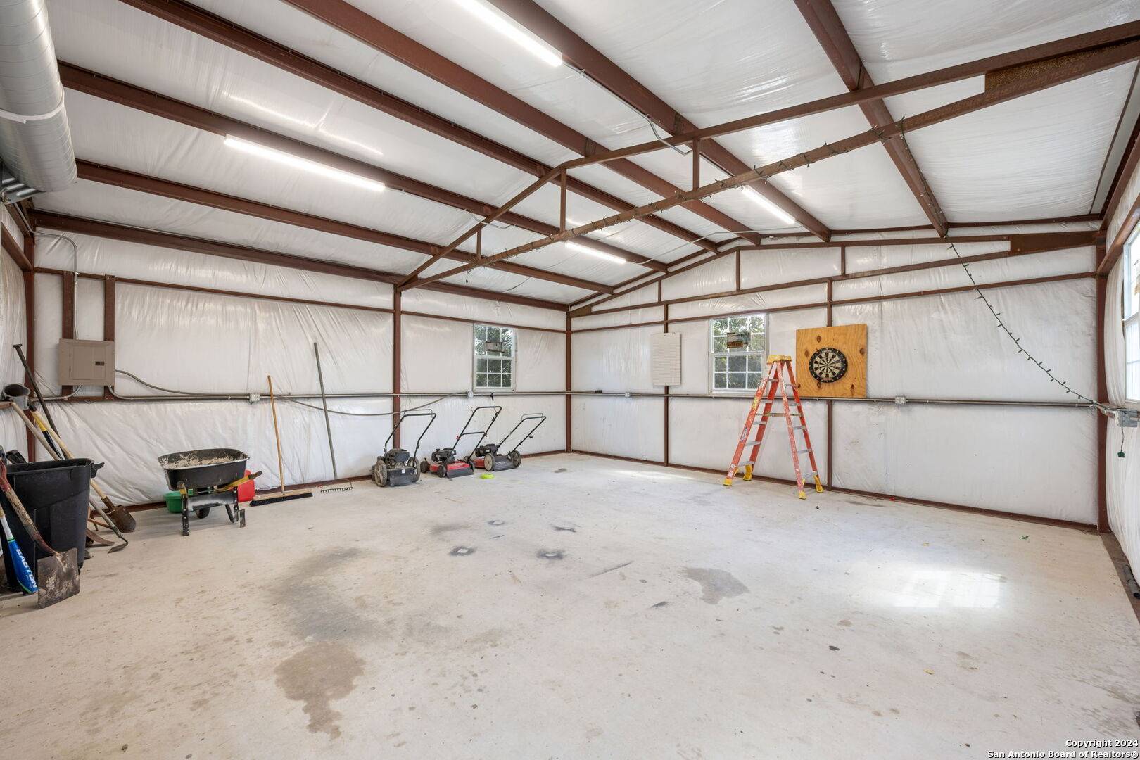 Castroville, TX 78009-4036,910 LONDON ST
