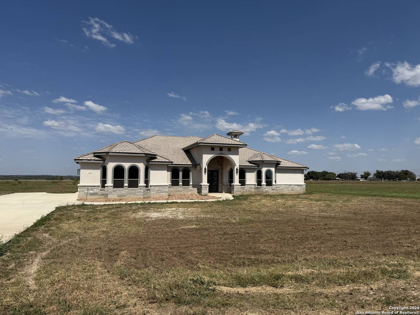 Castroville, TX 78009,252 Venado Oaks