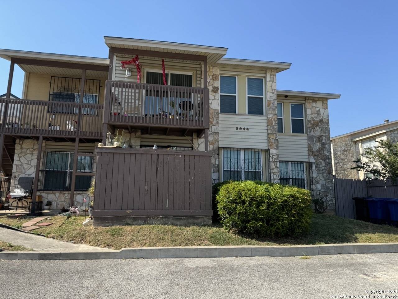 San Antonio, TX 78240,5944 Danny Kaye UNIT 4