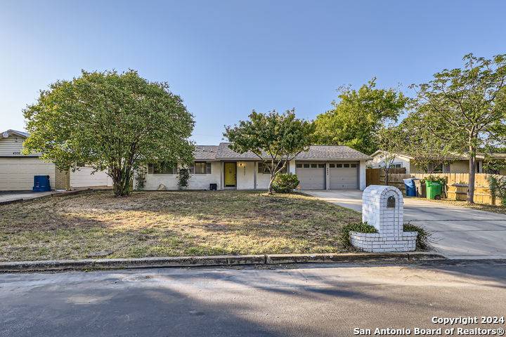 San Antonio, TX 78218-5011,4302 DAUPHINE DR