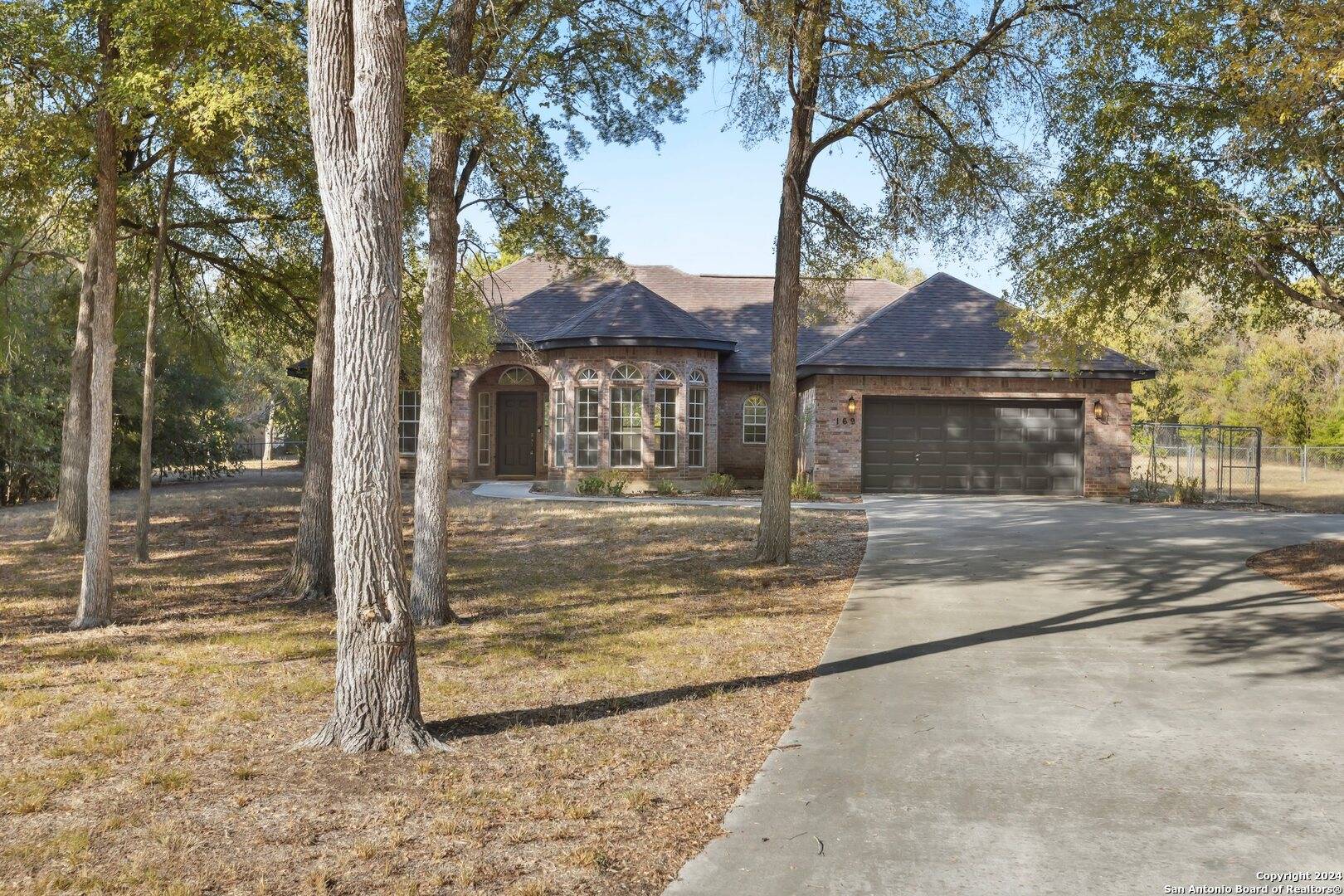 Seguin, TX 78155-6946,169 WAMPUM WAY