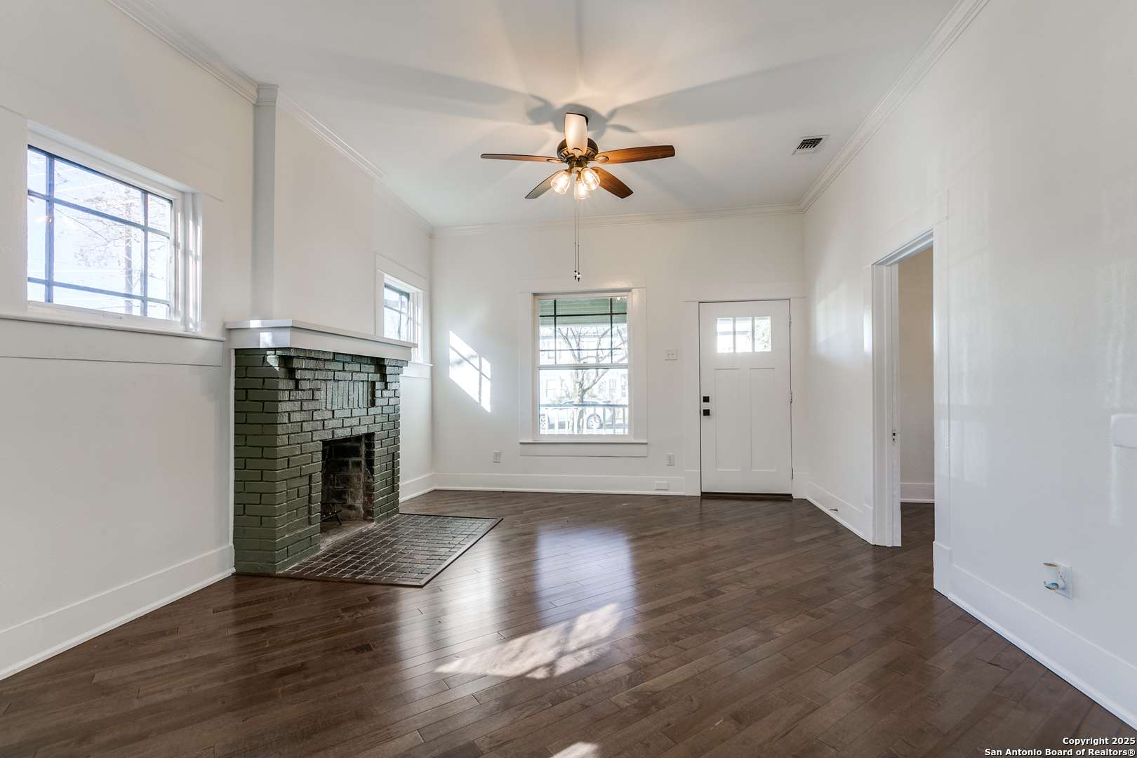 San Antonio, TX 78209-6534,204 Queen Anne