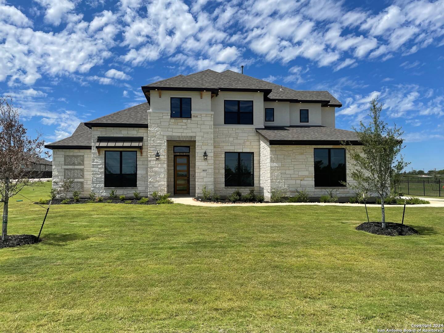 San Antonio, TX 78263,5033 ESTATES OAK WAY