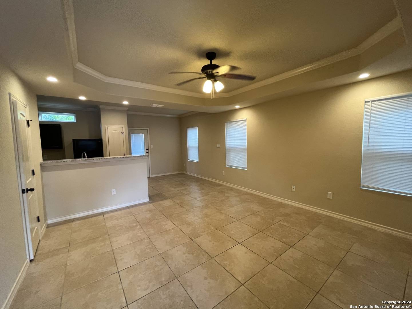 San Antonio, TX 78233-4247,6619 MIA WAY UNIT 102