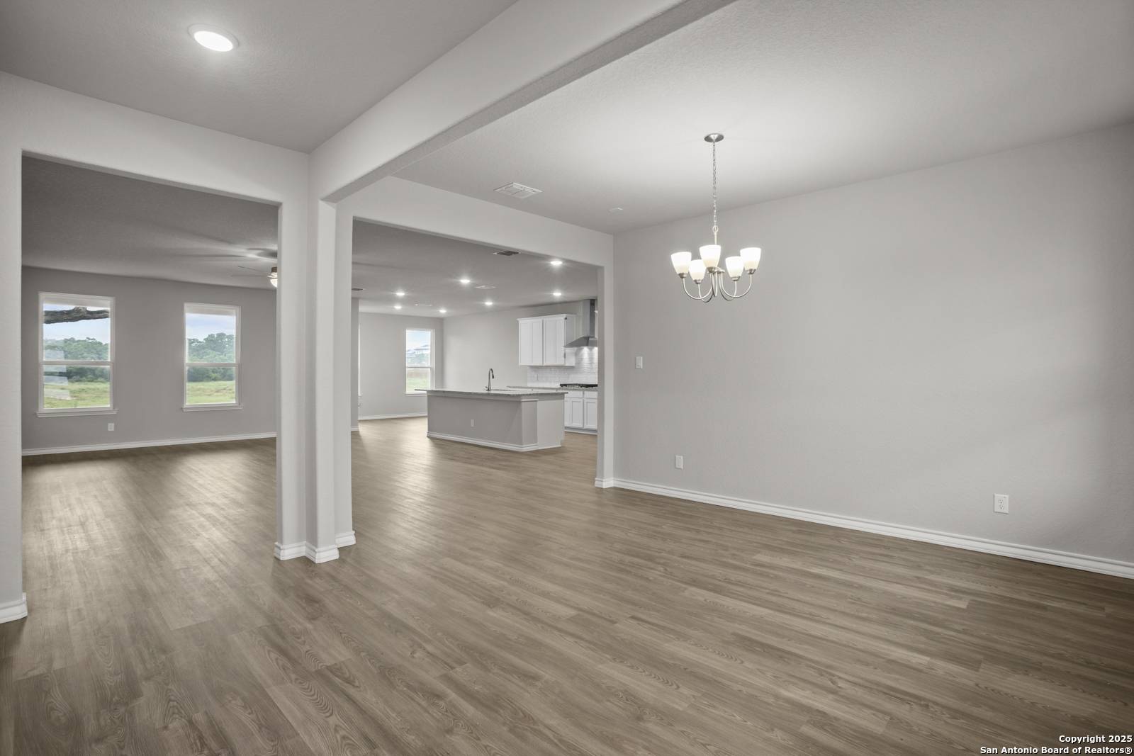 Castroville, TX 78009,172 Landon Path