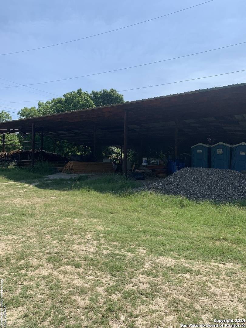 San Antonio, TX 78263-2514,7312 NEW SULPHUR SPRINGS RD