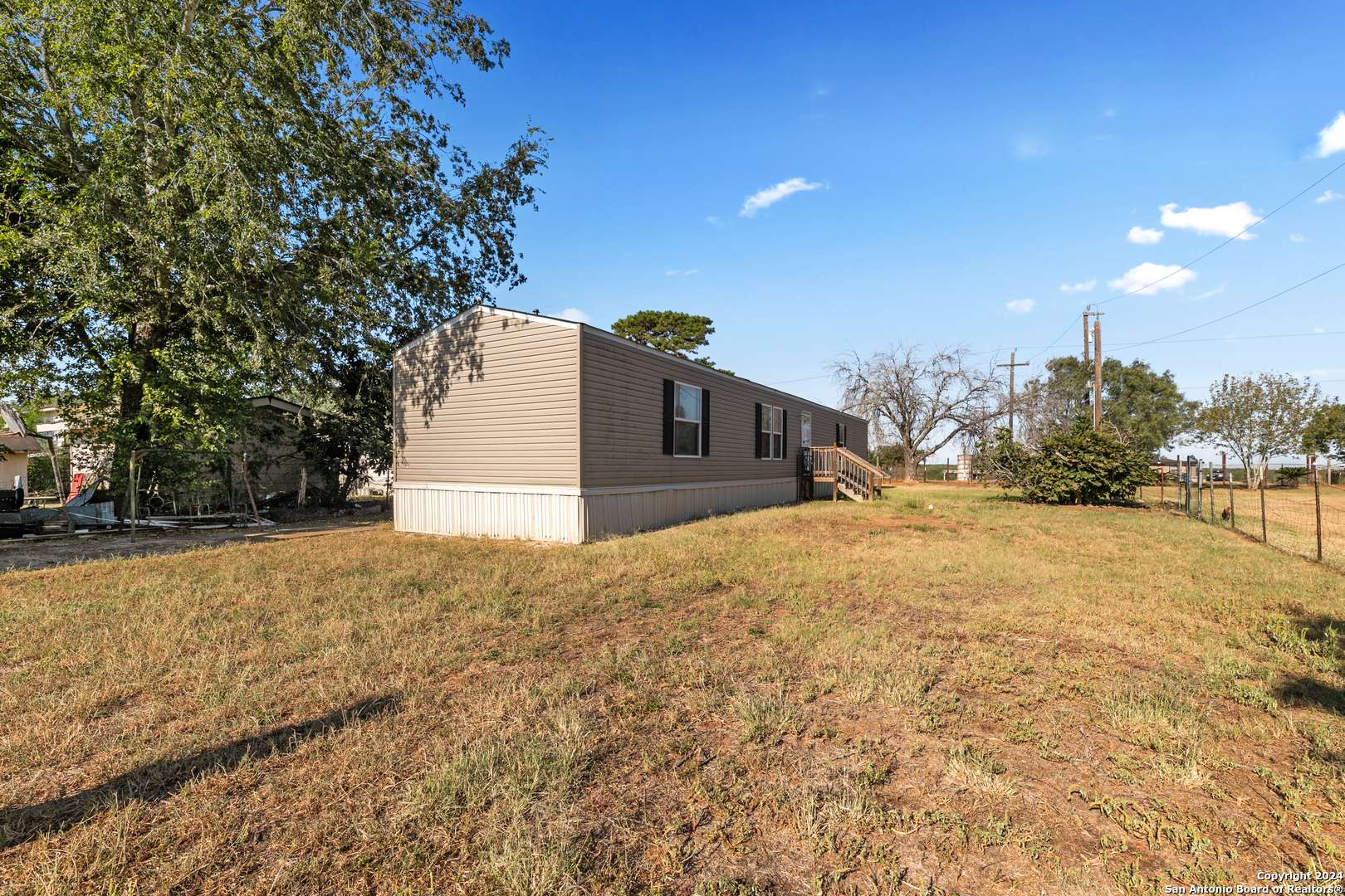 San Antonio, TX 78264-3530,20122 TRUMBO RD