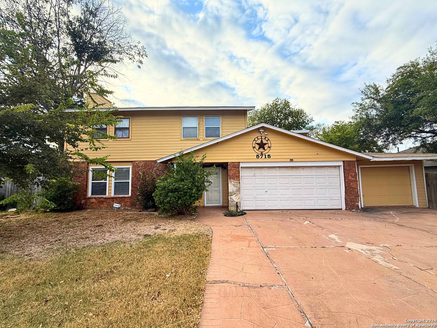 San Antonio, TX 78233-4933,5715 FOUNTAINWOOD