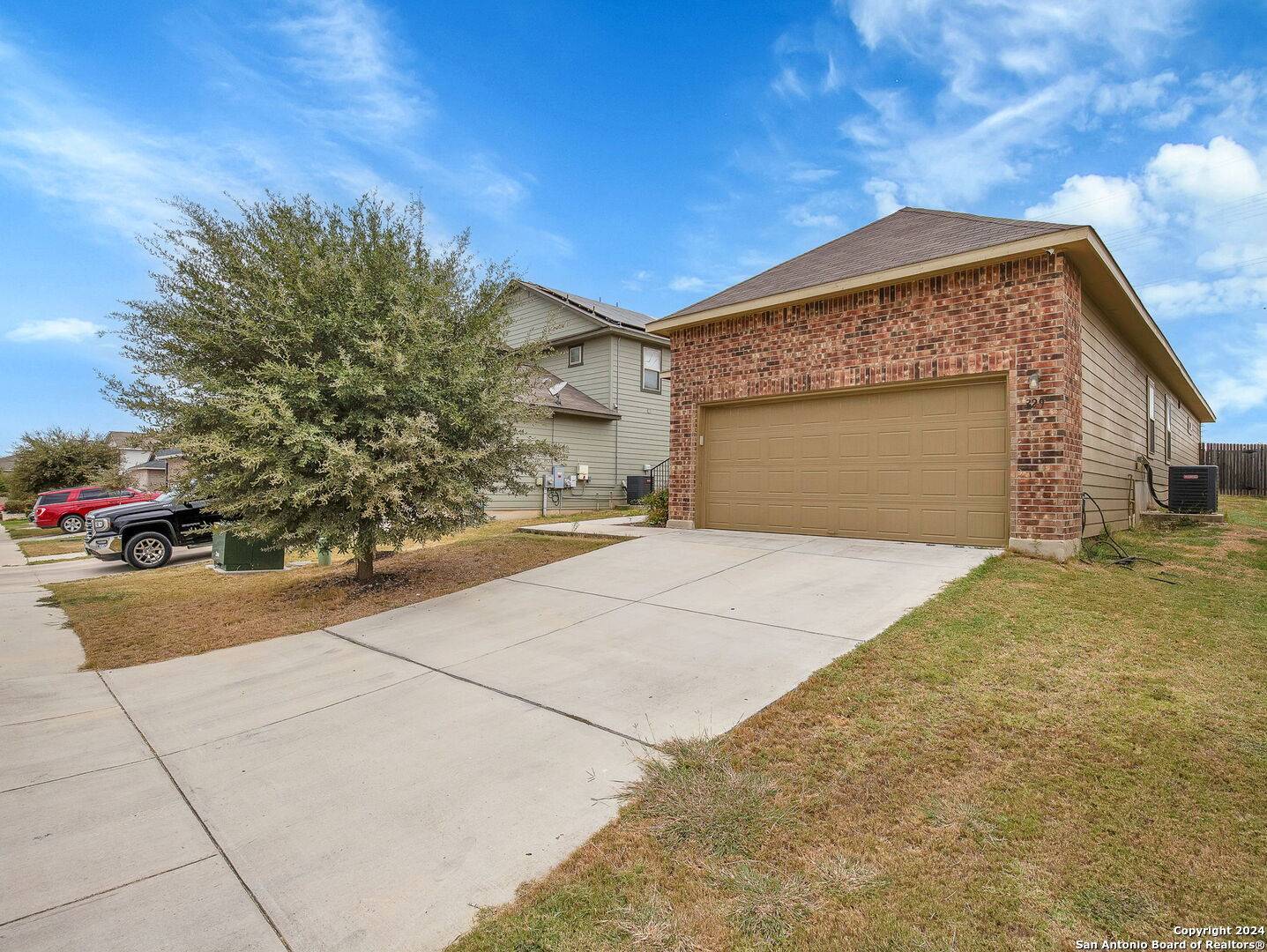 San Antonio, TX 78253-2214,329 HUNTERS RANCH