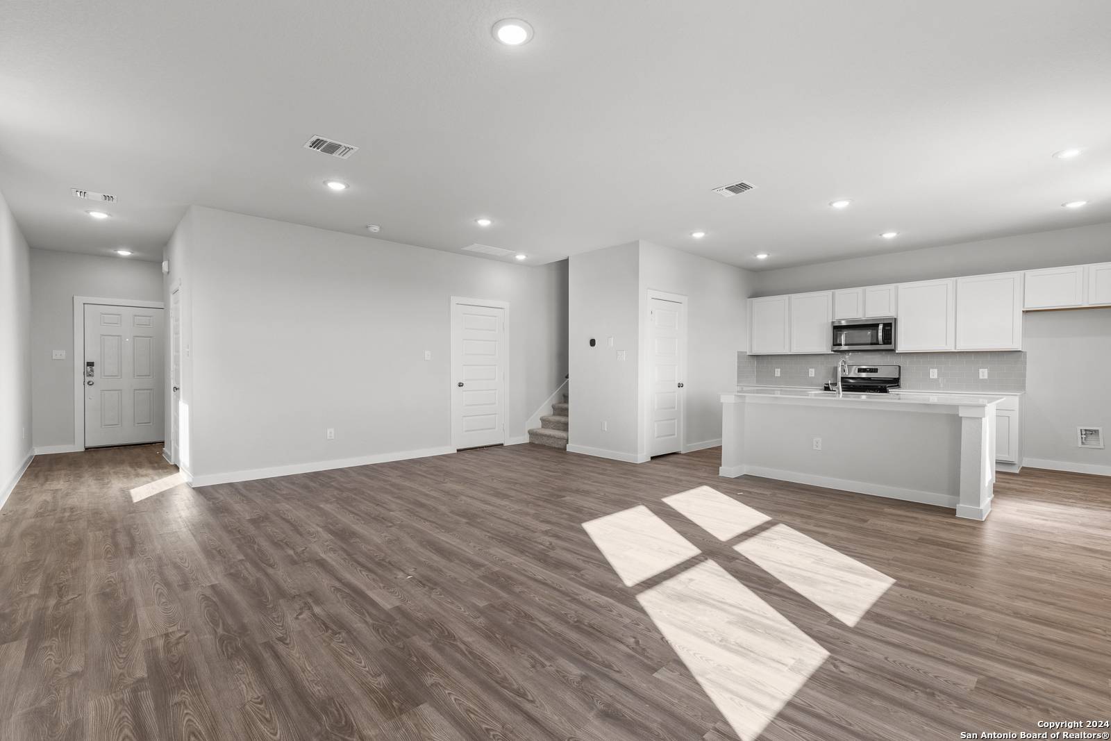 Von Ormy, TX 78073,5526 Frederick Bluff