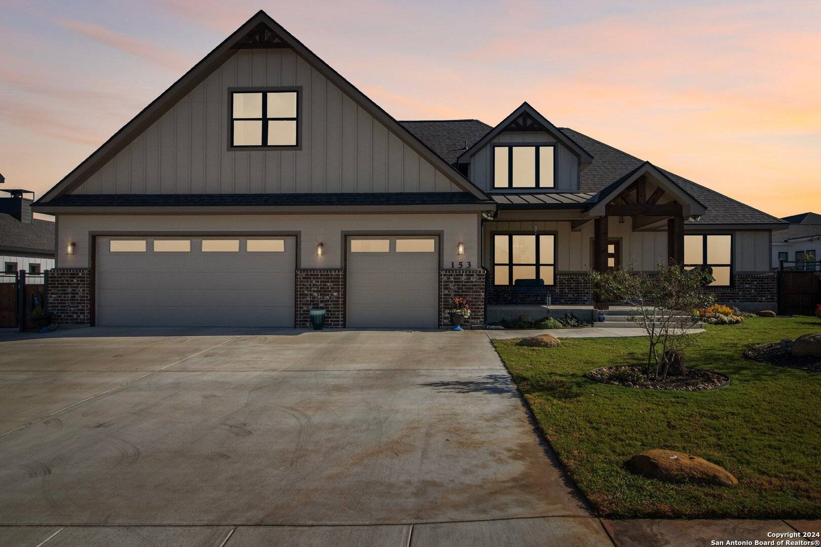 La Vernia, TX 78121,153 Magnolia Cir