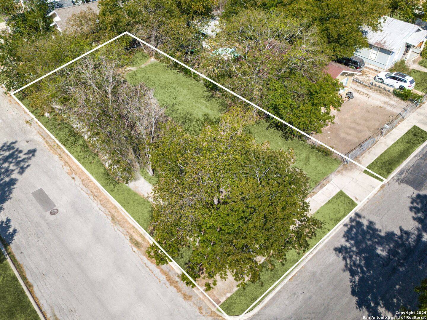 San Antonio, TX 78210-1751,923 MESQUITE ST