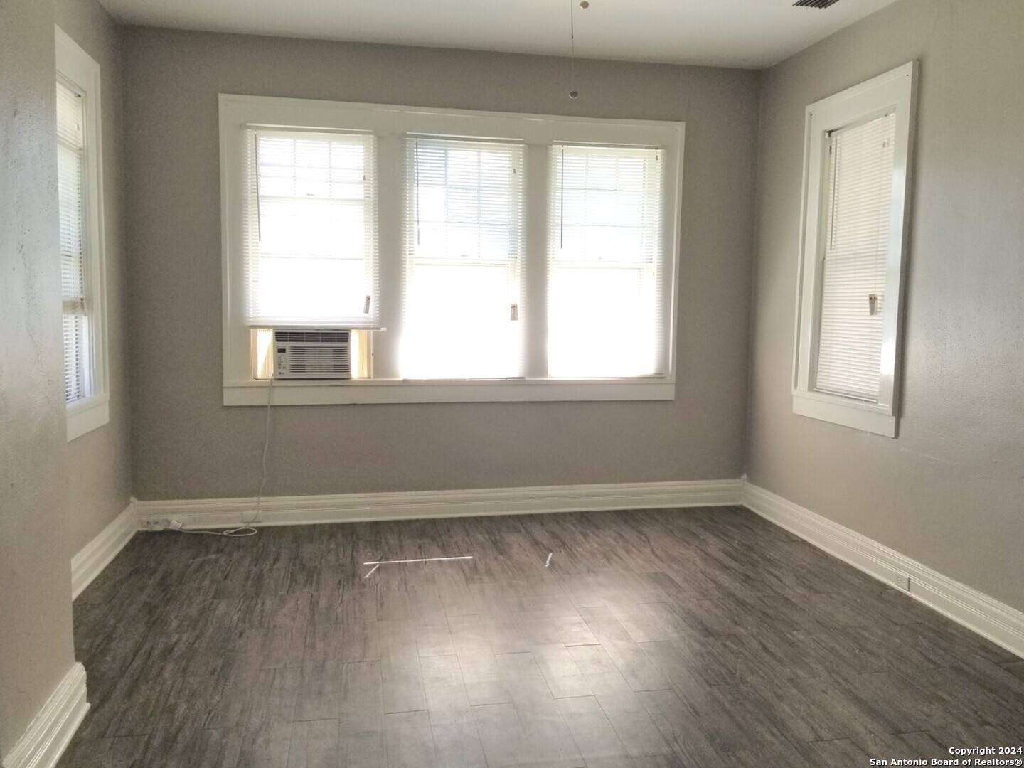 San Antonio, TX 78210-3852,111 Highland