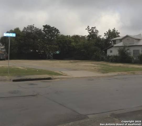 San Antonio, TX 78201,1802N ZARZAMORA ST