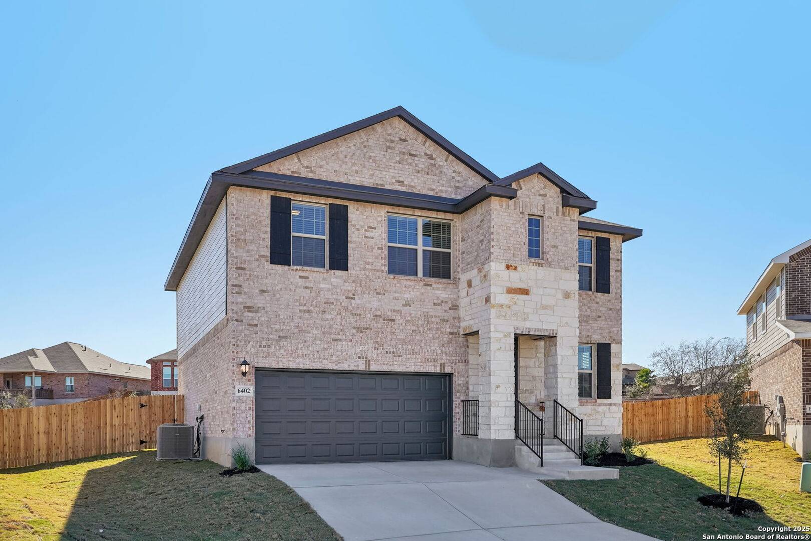 San Antonio, TX 78233,6402 Comanche Sky