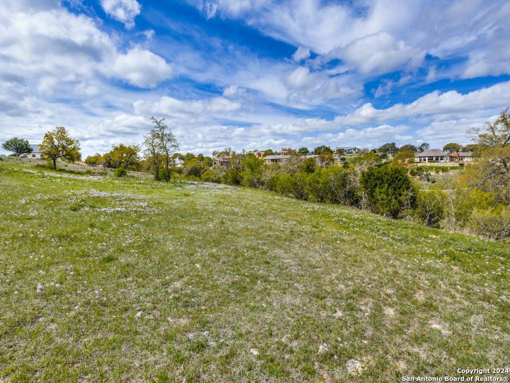 Kerrville, TX 78028,3512 comanche trace