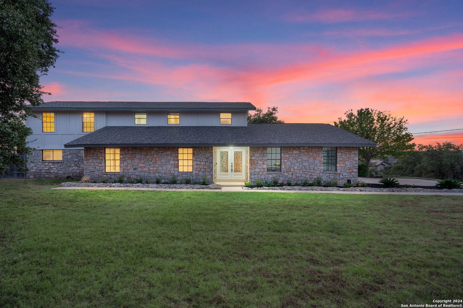 Boerne, TX 78015-4623,8220 TRIPLE CROWN