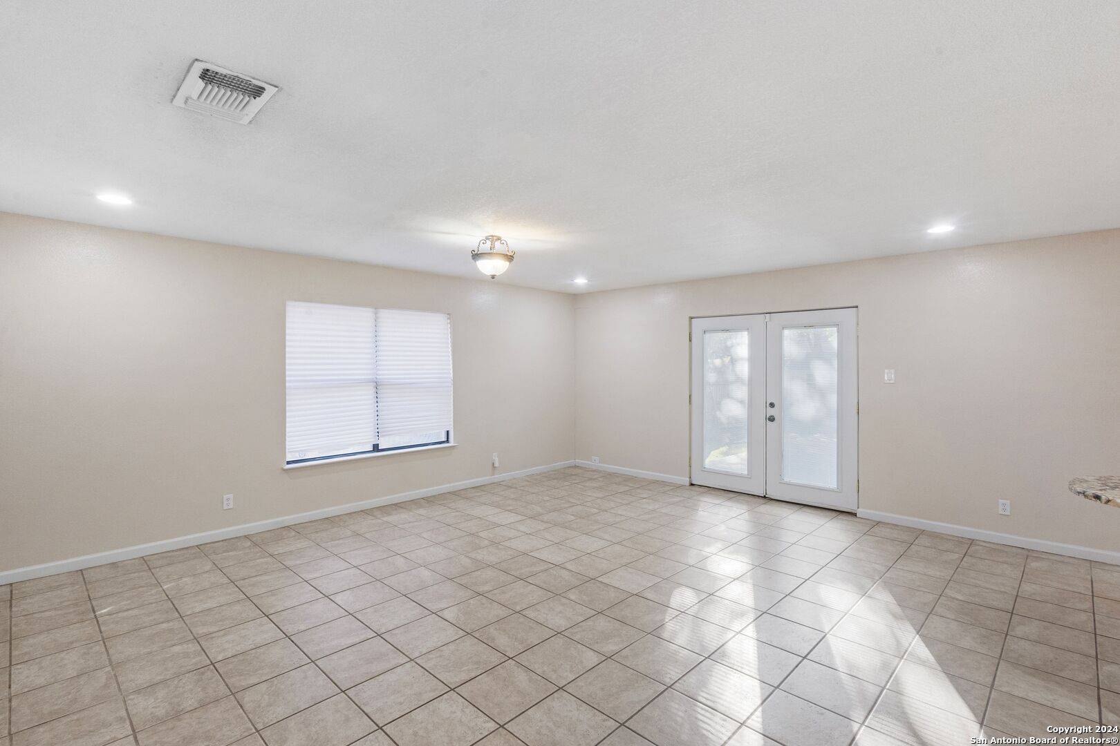 San Antonio, TX 78247,16427 HORNET CREEK DR