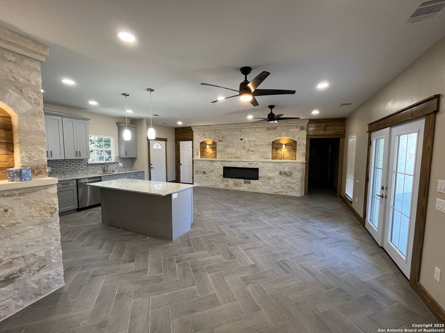 Bandera, TX 78003,237 Hopi Trail